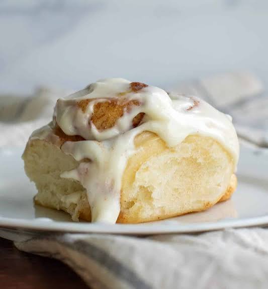 Large Maple Pecan Cinnamon Roll